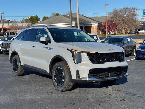 New 2026 Kia Sorento S image 1