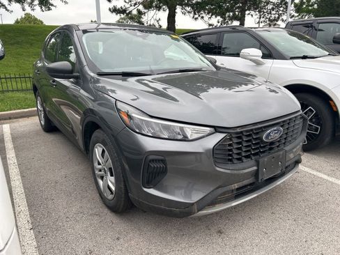 Used 2023 Ford Escape FWD image 3