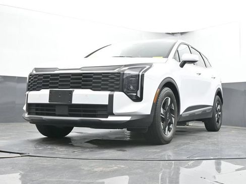 Used 2026 Kia Sportage LX FWD image 44