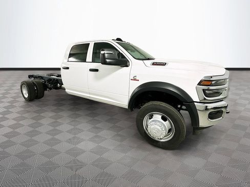 New 2026 RAM 5500 Tradesman AWD/4WD image 3