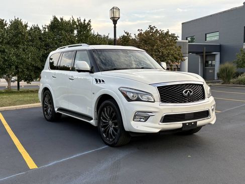 Used 2017 INFINITI QX80 4WD w/ Driver Assistance Package image 6