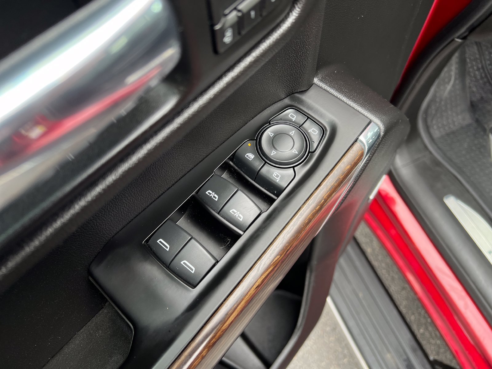 Used 2019 Chevrolet Silverado 1500 High Country w/ High Country Premium Package AWD/4WD image 27