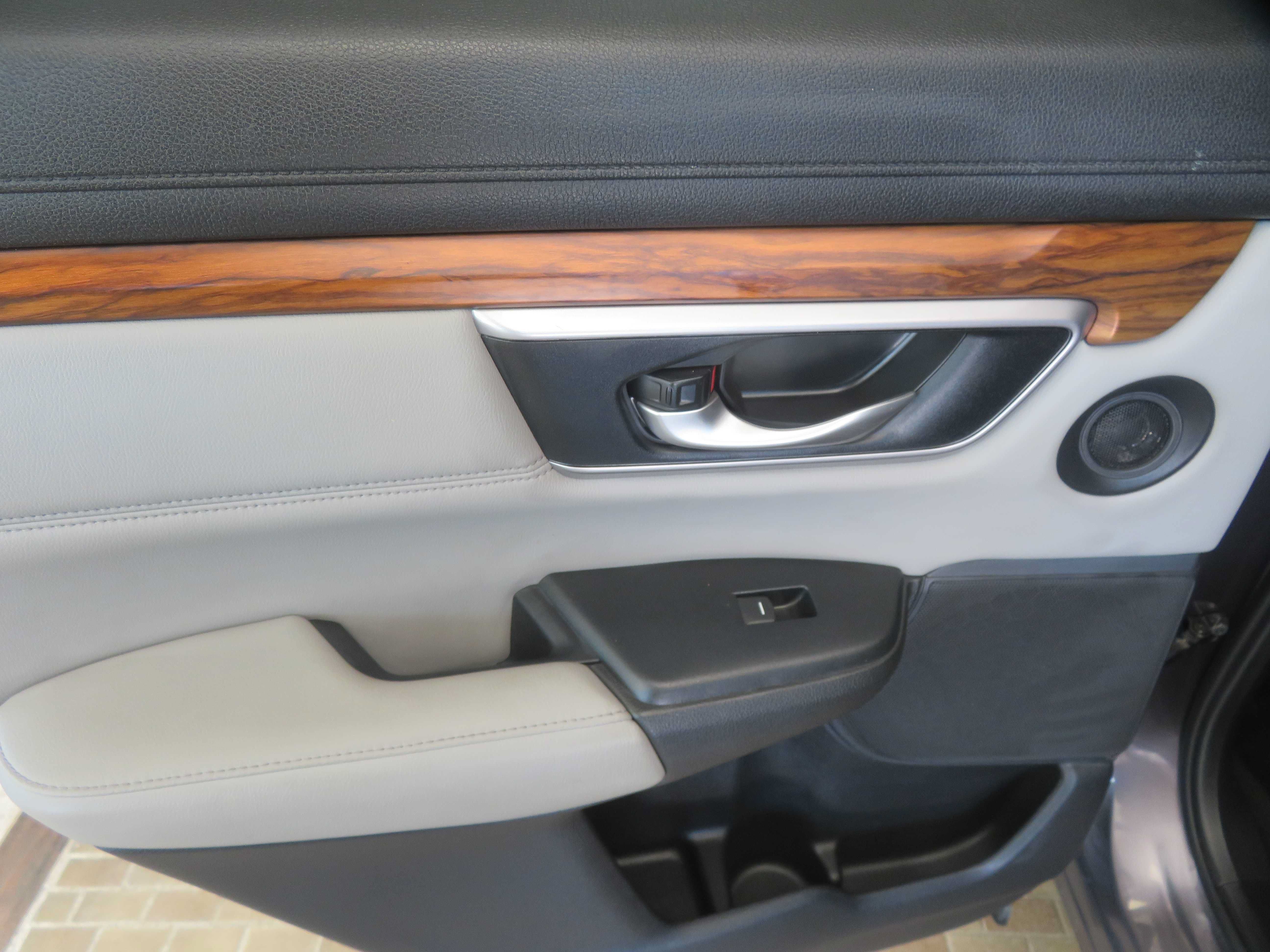 Used 2018 Honda CR-V EX-L image 18