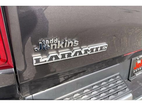 Used 2019 RAM 1500 Laramie AWD/4WD image 9