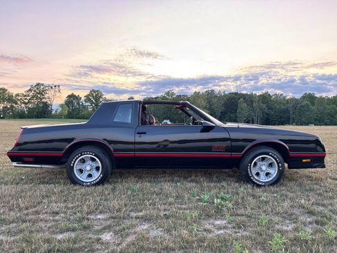 Used 1988 Chevrolet Monte Carlo SS RWD image 18