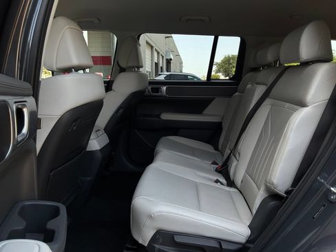 Used 2026 Hyundai Santa Fe SEL FWD image 12