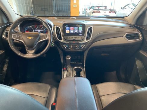 Used 2018 Chevrolet Equinox Premier image 14