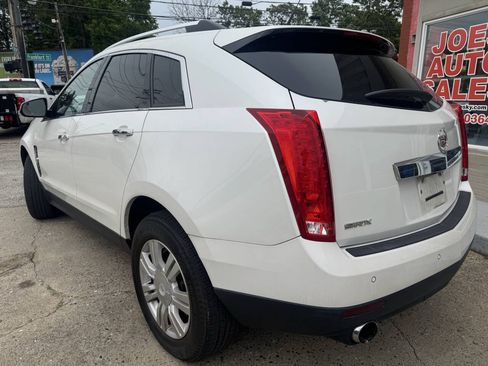 Used 2011 Cadillac SRX Luxury FWD image 5