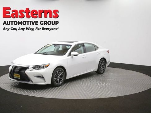 Used 2017 Lexus ES 350 w/ Navigation System Package FWD image 60