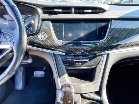 Used 2020 Cadillac XT6 Premium Luxury image 12