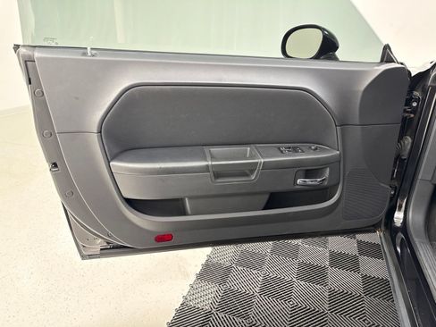 Used 2010 Dodge Challenger SE RWD image 10