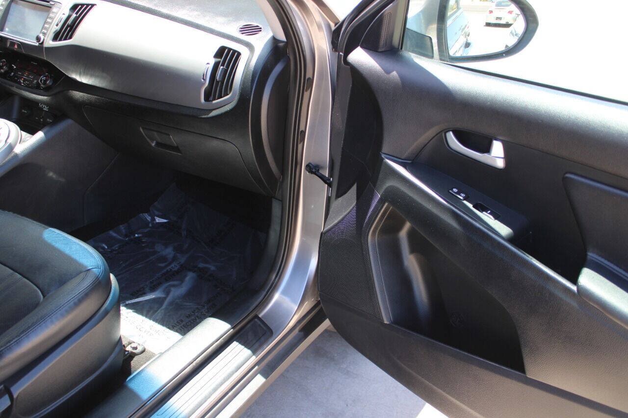 Used 2015 Kia Sportage EX FWD image 11