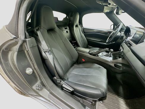 Used 2021 MAZDA MX-5 Miata Grand Touring RWD image 24