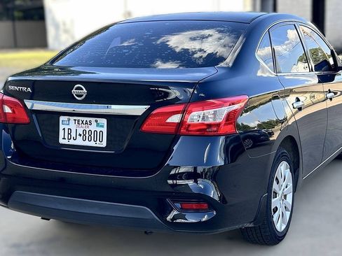 Used 2016 Nissan Sentra S FWD image 5
