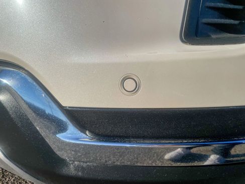 Used 2018 Ford Explorer Limited AWD/4WD image 11
