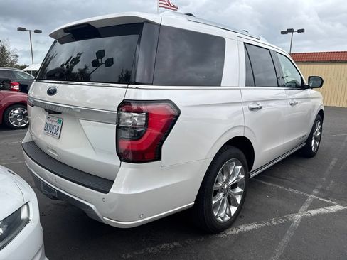 Certified 2018 Ford Expedition Platinum AWD/4WD image 3
