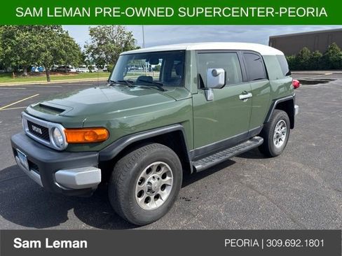 Used 2013 Toyota FJ Cruiser 4WD w/ Upgrade Pkg image 1