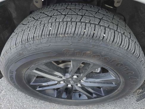 Used 2022 Ford Expedition XLT image 10