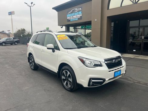 Used 2017 Subaru Forester 2.5i Limited image 1