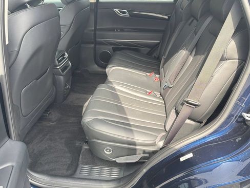 Used 2025 Genesis GV80 2.5T Standard AWD/4WD image 12