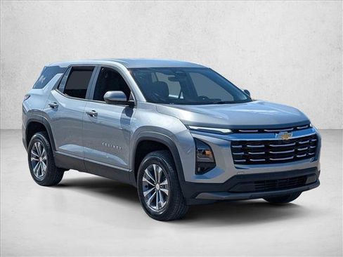 New 2026 Chevrolet Equinox LT w/ Safety and Technology Package FWD image 5