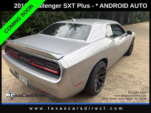 Used 2018 Dodge Challenger SXT Plus RWD image 3