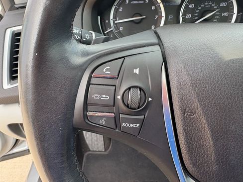 Used 2017 Acura TLX image 8