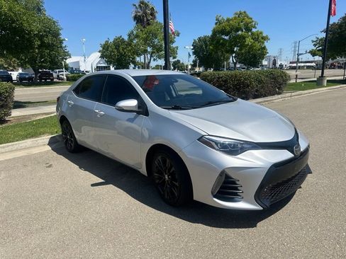 Used 2019 Toyota Corolla SE FWD image 1
