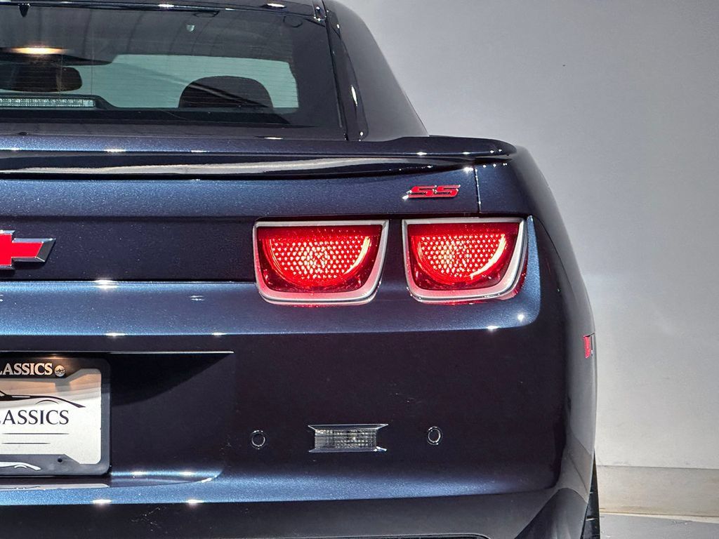 Used 2013 Chevrolet Camaro SS w/ Dusk Special Edition RWD image 36