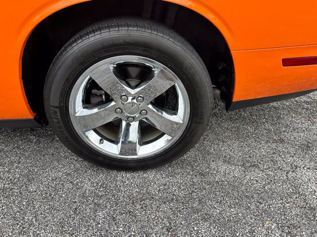 Used 2012 Dodge Challenger R/T RWD image 6