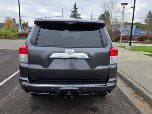 Used 2011 Toyota 4Runner SR5 AWD/4WD image 6