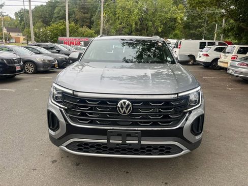 New 2026 Volkswagen Atlas Cross Sport SE image 3