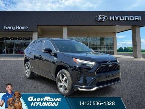 Used 2023 Toyota RAV4 SE AWD/4WD image 2