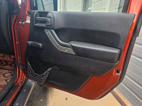 Used 2014 Jeep Wrangler Sport AWD/4WD image 35