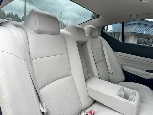 Used 2019 Nissan Altima 2.5 SV FWD image 13