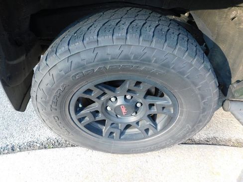 Used 2022 Toyota 4Runner TRD Off-Road Premium image 7