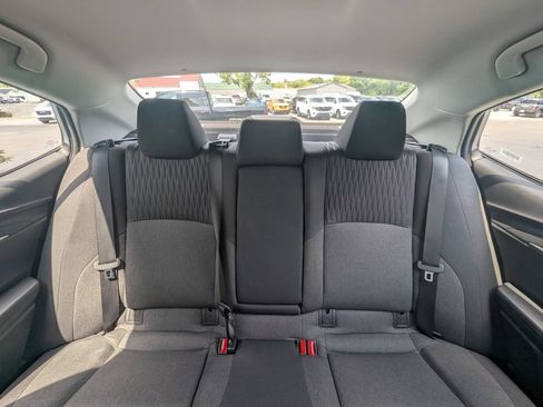 Used 2025 Toyota Camry LE FWD image 27
