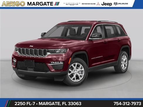 Used 2023 Jeep Grand Cherokee Altitude RWD image 1