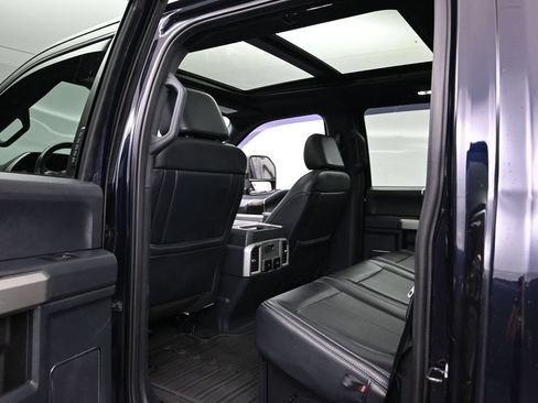 Used 2022 Ford F250 Lariat w/ Black Appearance Package AWD/4WD image 16