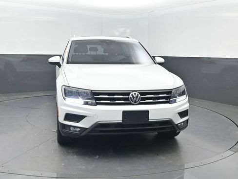 Used 2021 Volkswagen Tiguan SEL AWD/4WD image 36
