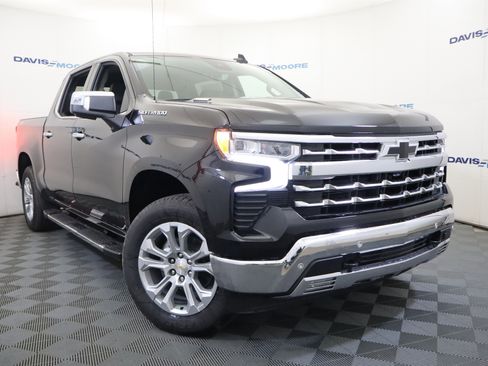 New 2026 Chevrolet Silverado 1500 LTZ w/ LTZ Premium Package AWD/4WD image 2