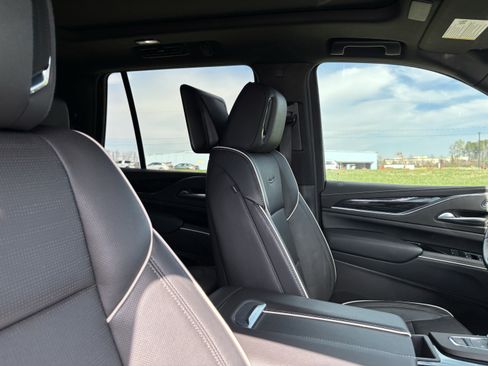 Used 2024 Cadillac Escalade Sport w/ Touring Package image 35