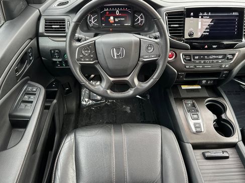 Used 2023 Honda Passport TrailSport image 16