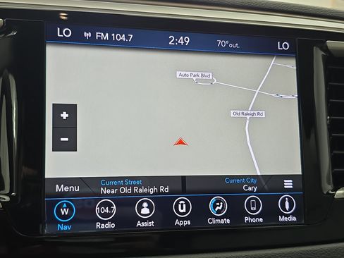 Used 2018 Chrysler Pacifica Touring-L image 23