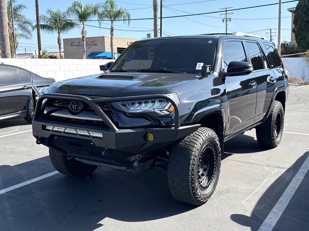 Used 2017 Toyota 4Runner SR5 Premium AWD/4WD image 3