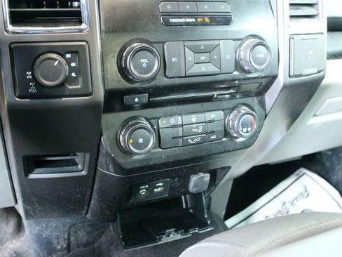 Used 2015 Ford F150 XLT w/ XTR Package image 19