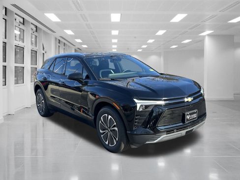 New 2026 Chevrolet Blazer EV LT image 3