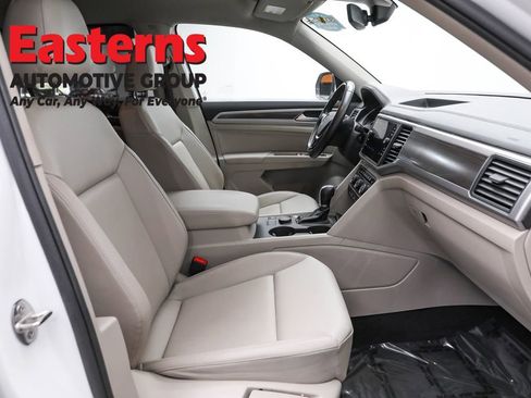 Used 2019 Volkswagen Atlas SE w/ Towing Package image 23