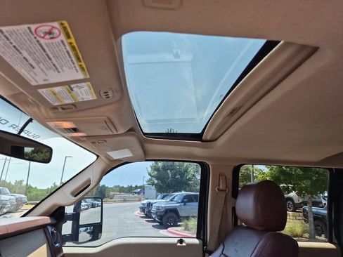 Used 2014 Ford F250 King Ranch w/ FX4 Off-Road Package AWD/4WD image 32