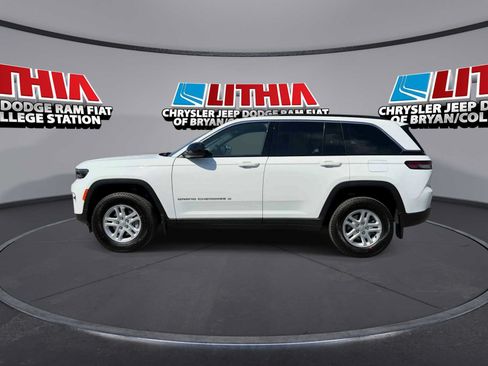 Used 2025 Jeep Grand Cherokee Laredo w/ MOPAR Finishing Package RWD image 5